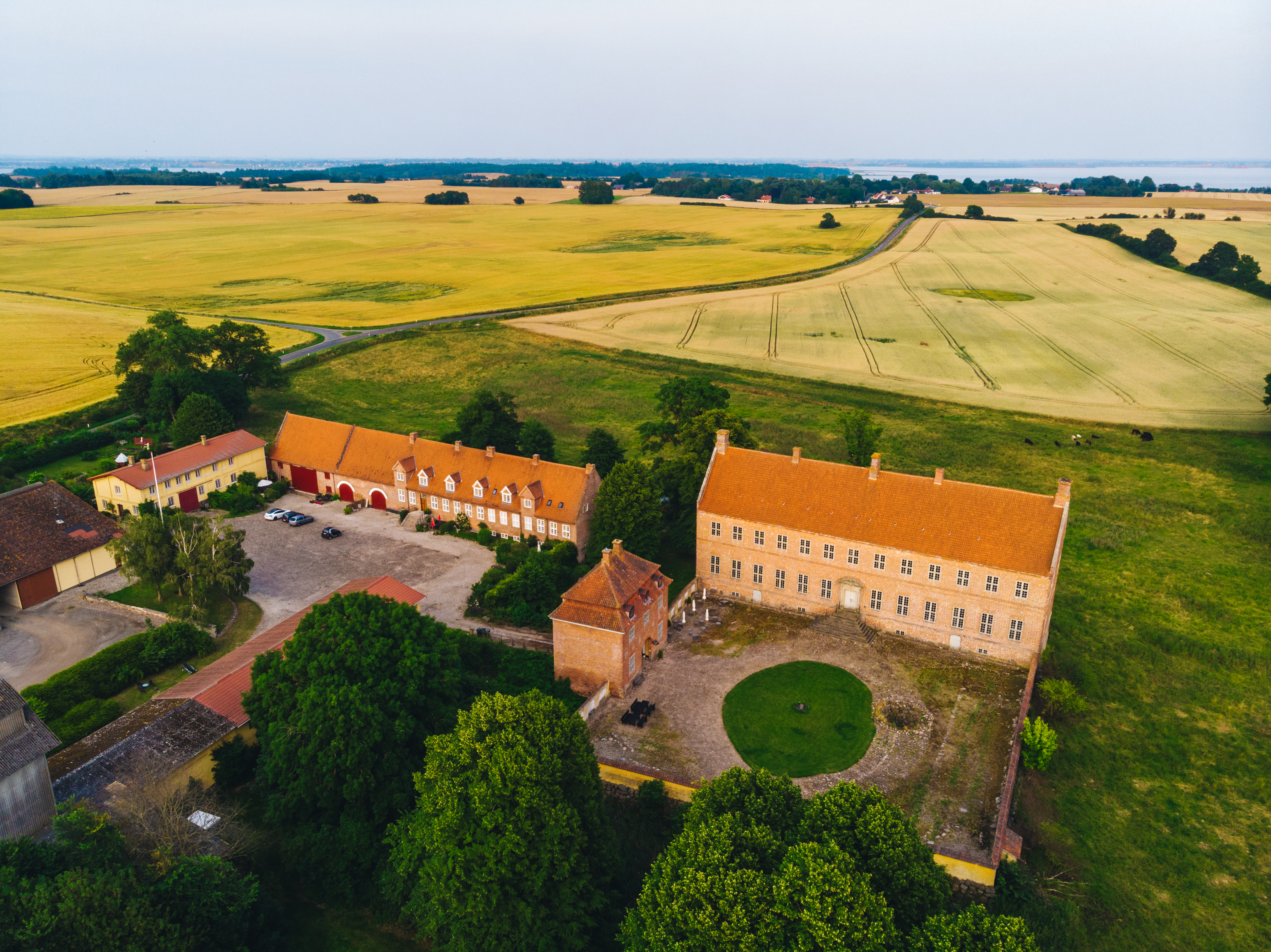 Selsø Slot Sjælland, billede taget med drone