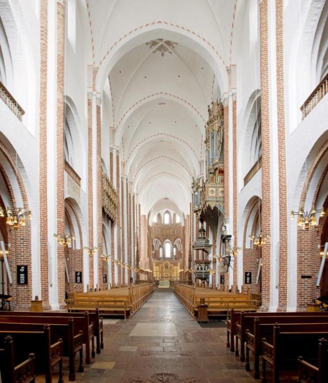 Kirkegang i Roskilde Domkirke 